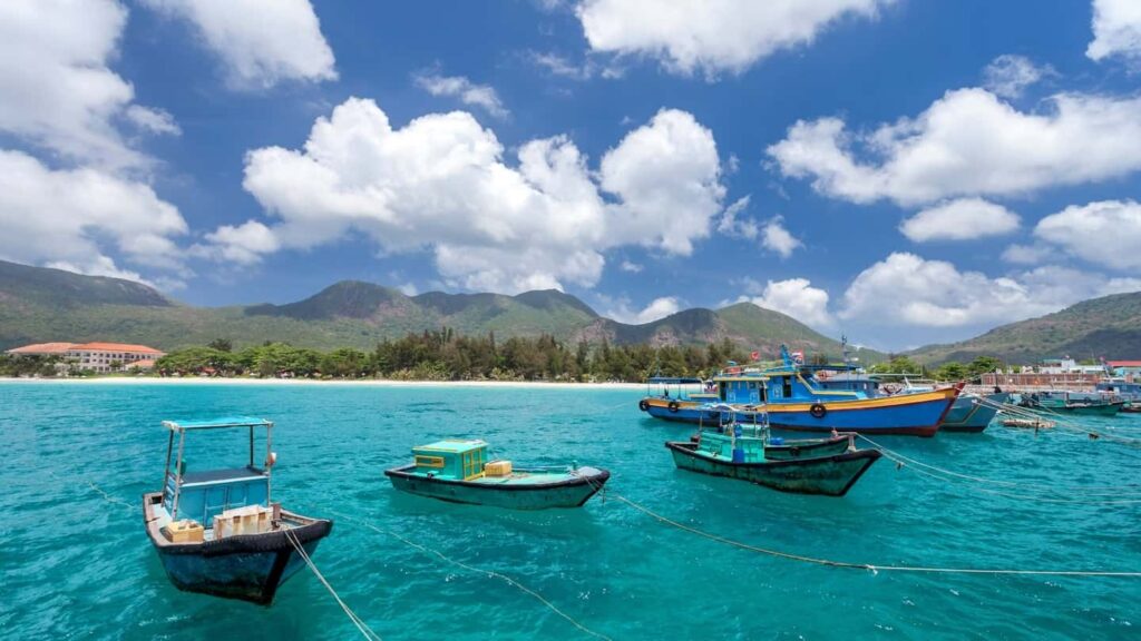 The Not Hotlist 2025: Khám Phá Những "Viên Ngọc Ẩn" Tuyệt Đẹp Của Việt Nam