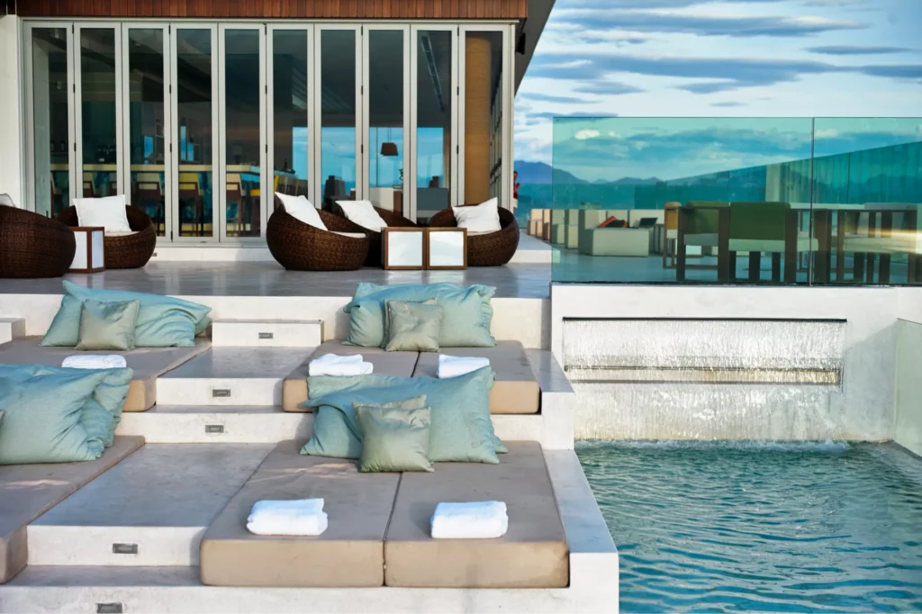 The 8 Best Rooftop Bars In Danang
