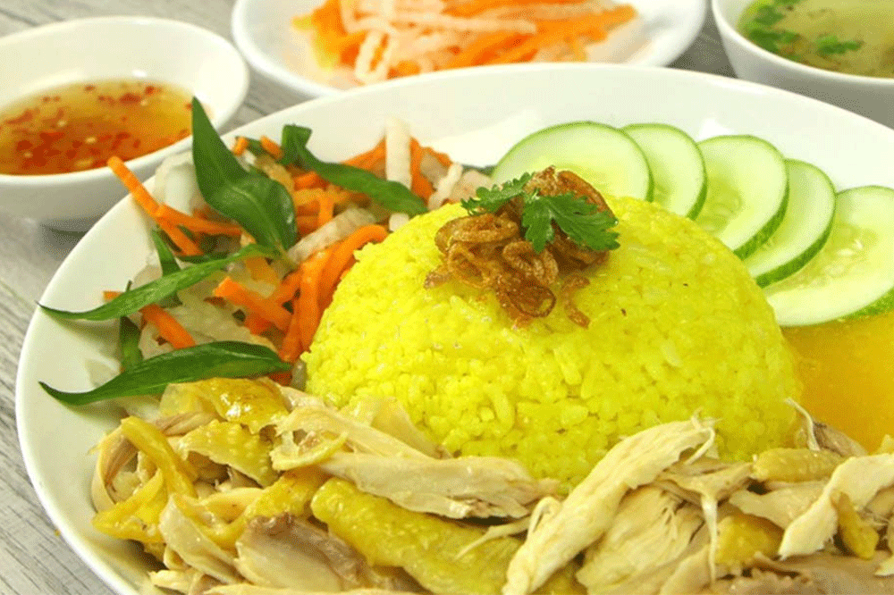 Best Street Food In Tuy Hoa: Com Ga Phu Yen