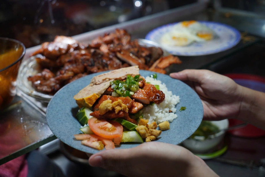 Late-Night Eats In Saigon: Your Ultimate Guide To Midnight Dining